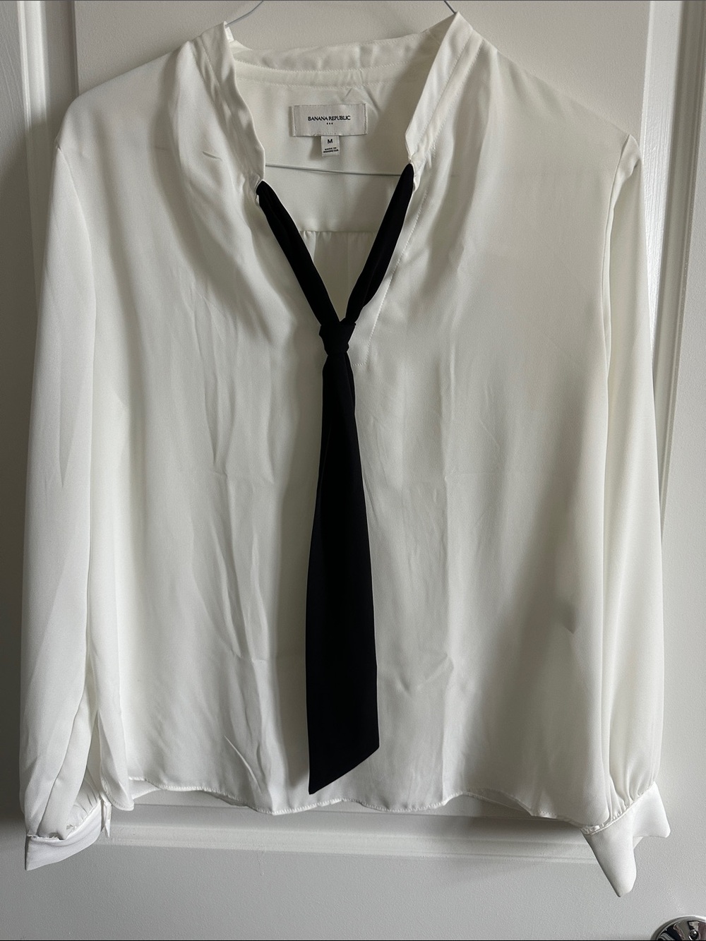 Banana Republic White Blouse with Black Neck Tie